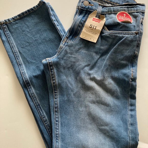 New Levi’s - Picture 11 of 14